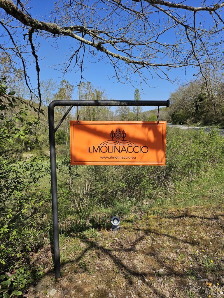 Sign reading Il Molinaccio